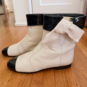 CHANEL Women's Black and Cream Ankle Boots